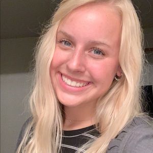 Meet your Posher, Jasmine